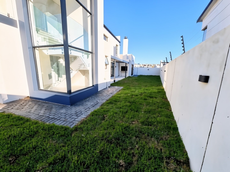 4 Bedroom Property for Sale in Sandown Western Cape